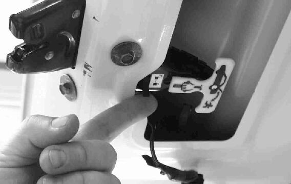 Object Number: 1223848  Size: B3